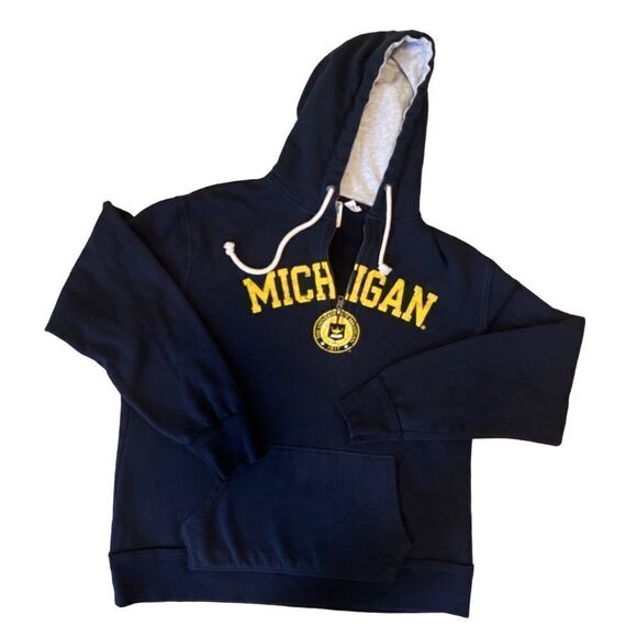 Univ of Michigan 1/4 Zippered Hoodie with Hand Warmer Pockets Mens L. Ladies XL. - Picture 2 of 9